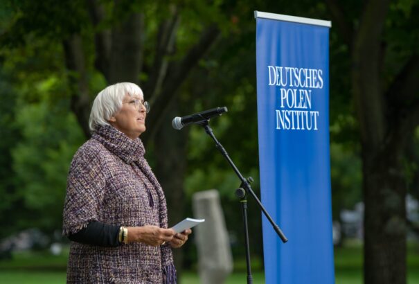 A német kormány lezártnak tekinti a második világháborús jóvátételi ügyeket