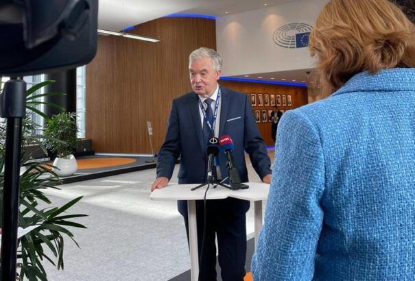 Francia EP-képviselő: Magyarország nem sérti meg a jogállamiság elveit