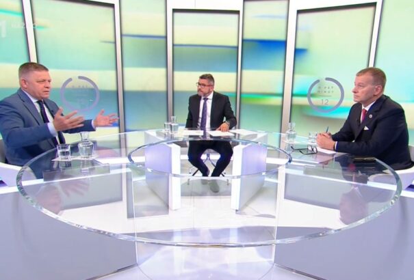 Fico (Smer) és Kollár (Sme rodina) is kiállt Orbán és Magyarország mellett a Bizottság döntése miatt