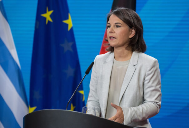 Az éj leple alatt Kijevbe utazott a német külügyminiszter, hogy megmutassa, Ukrajna számíthat Berlin támogatására