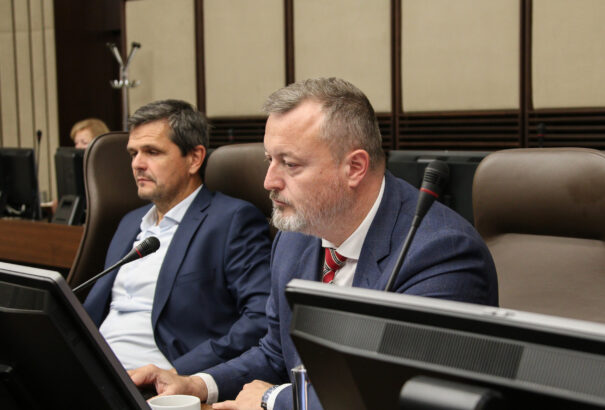 Krajniak: Ha nem jön európai megoldás, a kormány októberben dönt az energiaárak szabályozásáról