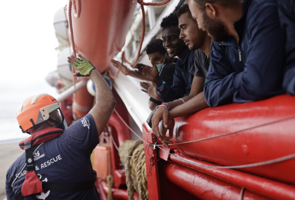 A cseh elnökség újra megnyitná az uniós migrációs paktum kérdését