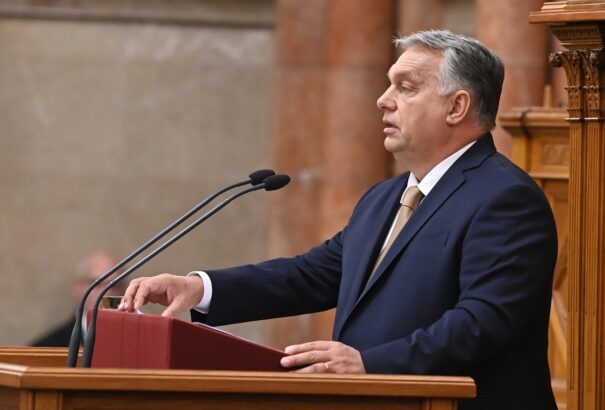 Orbán Viktor: A szankciók következtében az európai emberek szegényebbek lettek, Oroszország pedig nem esett térdre