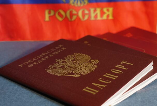 A balti államok lezárták határaikat az orosz állampolgárok előtt