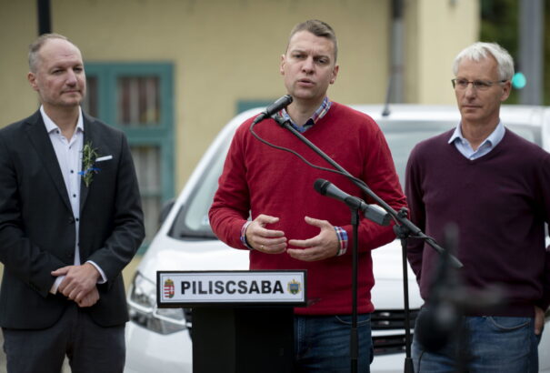 Menczer: a nemzetiségek példát jelentenek, mert őrzik a hagyományaikat