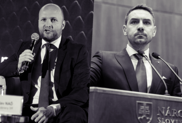 A Facebookon üzenget egymásnak Naď és Gyimesi