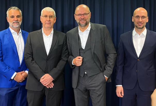 Sulík önfényezéssel zárta tárcavezetői munkájának értékelését, majd az alábbi szavakkal búcsúzott: „összepakoltam, csá”