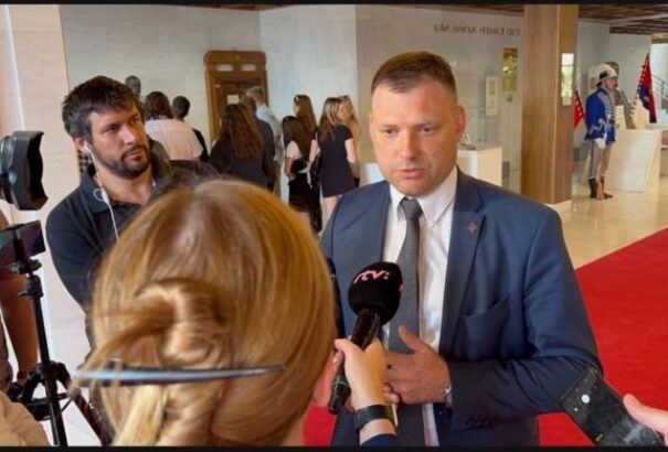 Taraba ultimátumot adott Sulíknak