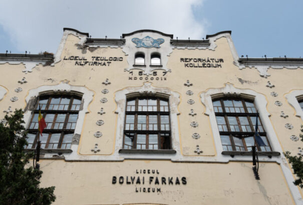 Felavatták Erdély legnagyobb magyar iskoláját Marosvásárhelyen