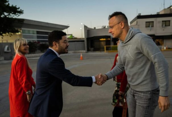 Szijjártó Péter: Naiv illúzió, hogy orosz-ukrán tárgyalásokkal véget lehet vetni a háborúnak