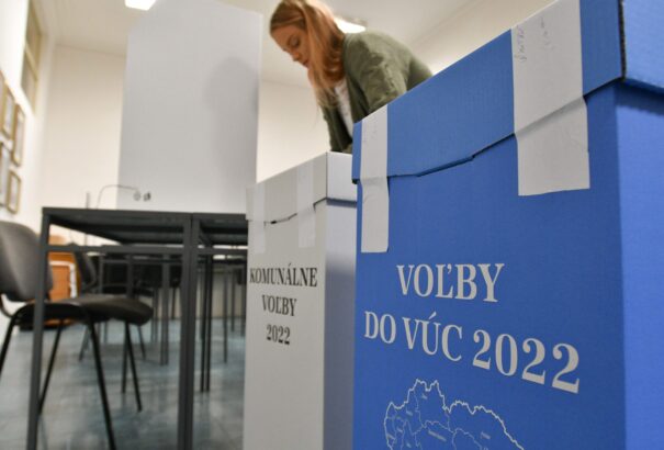 A megyei képviselők megválasztásakor több mint 204 000 érvénytelen szavazatot adtak le