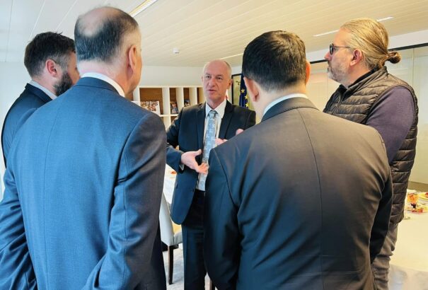 Energiaválság: „A mi gondjaink egyelőre nincsenek megoldva” – Hirman nemmel szavazott a brüsszeli javaslatokra