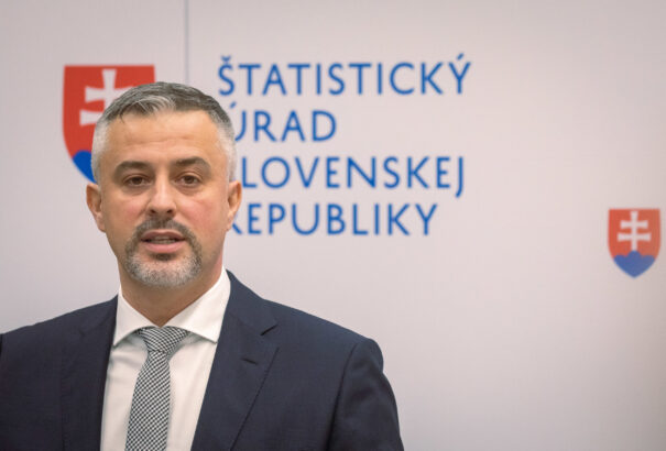 Választások 2022: 4,4 millió szavazót várnak az urnákhoz