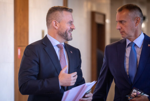 AKO-felmérés: Süllyed az SaS, Fico és Pellegrini tartja magát, 2,5 % alatt a Szövetség-Aliancia