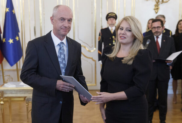 A liberálisok szándékosan gazdasági katasztrófa felé manőverezik az országot