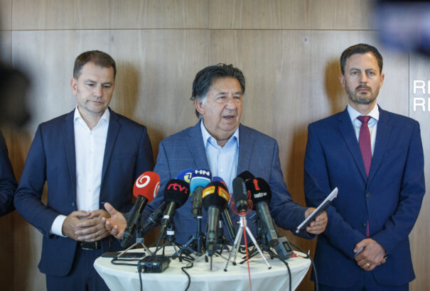 Közel állt az OĽANO a szakadáshoz, Budaj állt a liberális szárny élére