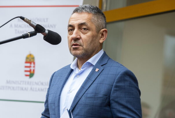 Potápi: a politikai szervezettség teheti sikeressé a magyar közösségeket