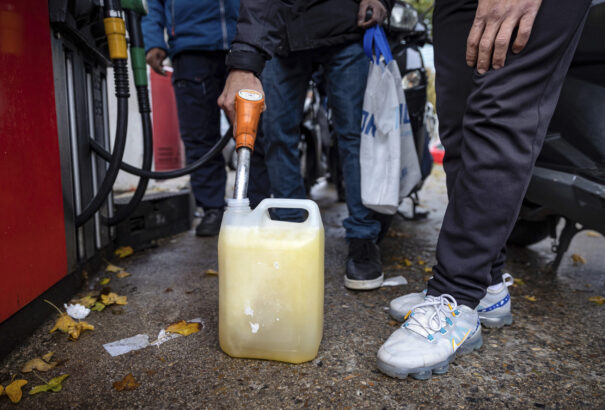 Folytatódik a TotalEnergies alkalmazottainak sztrájkja Franciaországban