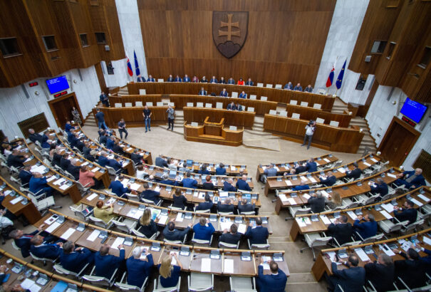 Így dolgoznak a képviselők: A parlament ismét határozatképtelen volt, nem tárgyaltak a költségvetésről