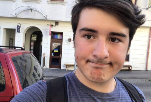 LGBT-elleni terrorizmus? Középiskolás diák volt a pozsonyi kettős gyilkosság elkövetője. A kormányfő ellen is merényletet tervezett