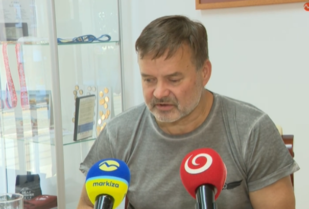 Kamerák elé állt Dušan Dědeček: Nem menekülök el, megfizetek a bűnömért. Sajnálom a tönkretett és kioltott életeket