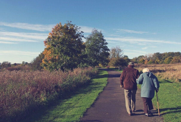 Ha az állam csökkenti a II. pillér járulékának mértékét, azzal 900-3600 euró közötti összeget veszítünk a nyugdíjunkból