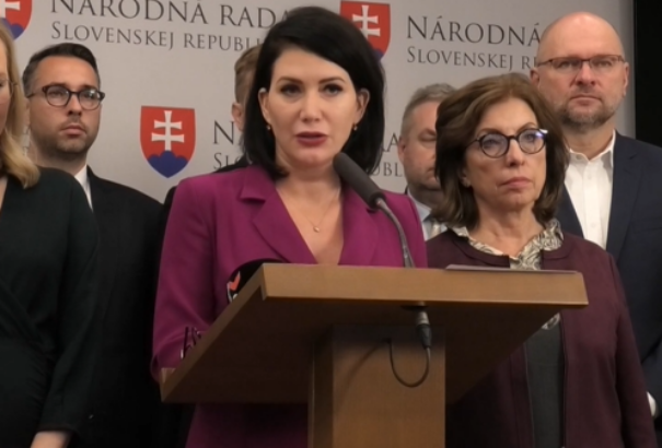 Szlovákiában nem vezetik be a bejegyzett élettársi kapcsolat intézményét. A képviselők nem szavazták meg az SaS javaslatát