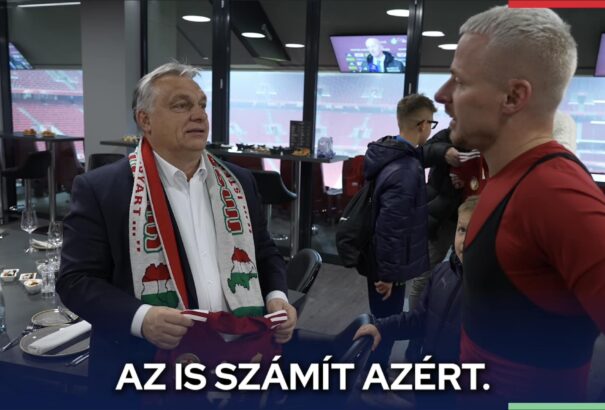 A magyargyűlölő Káčer kiakadt Orbán Viktor Nagy-Magyarországot ábrázoló sálja miatt
