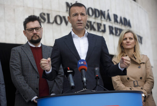 Drucker is tárgyal Dzurindával az új atlantista pártprojektről