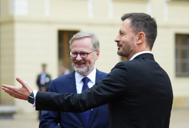 Az illegális migráció miatt ül le tárgyalni a szlovák és a cseh kormányfő