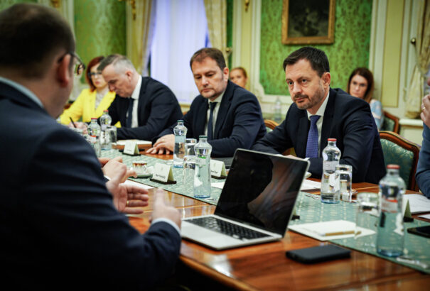 Heger az orvosoknak: Akár 4 ezer eurót is kereshetnek, ami több, mint Csehországban. Ez a mi ajánlatunk