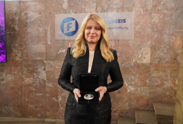 Felmérés: A lakosság többsége elégedetlen Čaputovával