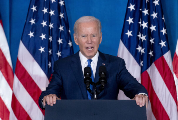 A félidős választások előtt Biden felszólította az amerikaiakat, hogy segítsenek megmenteni a demokráciát
