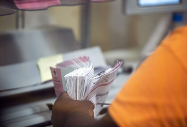 Amerikai félidős választások: a szenátusban mégsem jött össze a republikánus fordulat