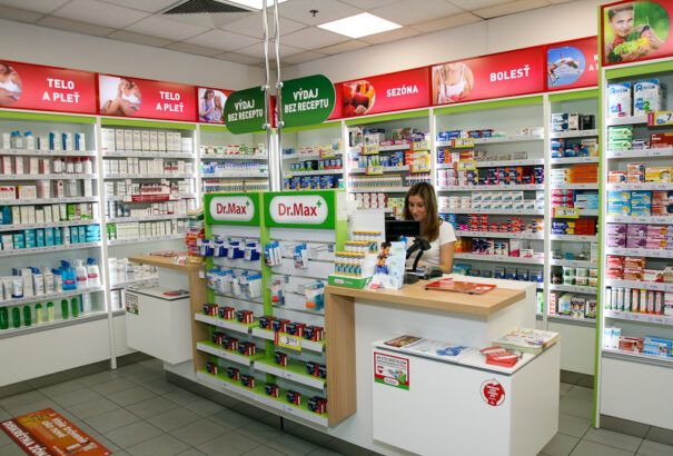 Felvásárolja a konkurenciát a Dr. Max patikahálózat