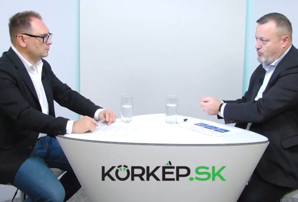 Krajniak miniszter a Körképnek: Senkit sem hagyunk magára, nyitunk a magyarok felé is. Podcast az állami segítségnyújtás konkrét formáiról