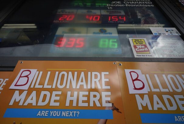 USA: valaki megnyerte a 2 milliárd dolláros jackpotot