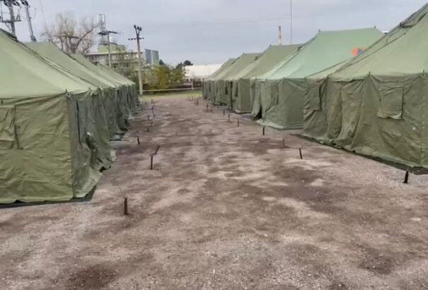 Kútyn (Jókút) sátorvárost épít a szlovák belügyminisztérium a migránsok számára