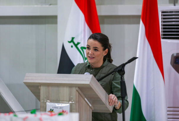 Novák Katalin Irakban: Békepártiak vagyunk, nem akarunk háborút