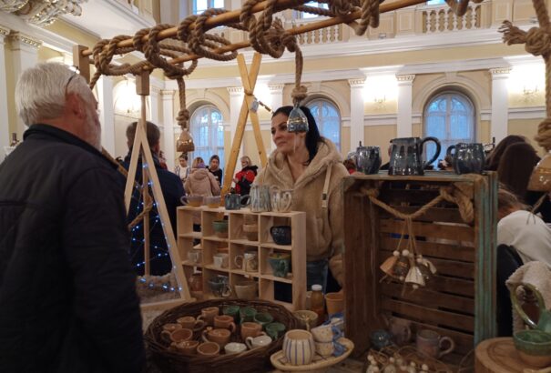 Egyedi termékeket kínál karácsonyra az Adventi Kézműves Vásár – Képgalériával