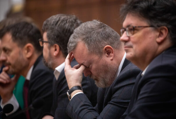 Költségvetésért cserében előrehozott választások? Krajniak szerint észszerű csere lenne