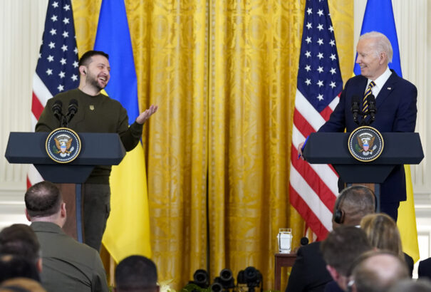 Közös sajtótájékoztatót tartott Zelenszkij és Biden a Fehér Házban