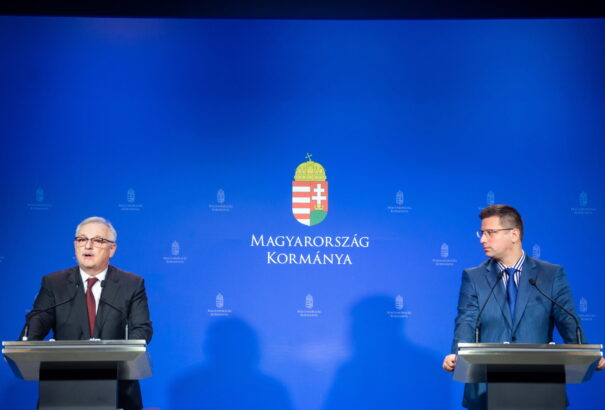 Kedd késő estétől véget ért a benzinárstop Magyarországon