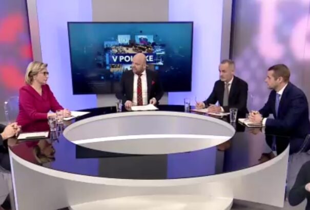 Klus: Nem szeretnénk az emberek karácsonyát elrontani a kormány megbuktatását követő káosszal