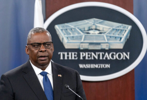 Amerikai védelmi miniszter: Az USA a Kínával való versenyt helyezi az első helyre