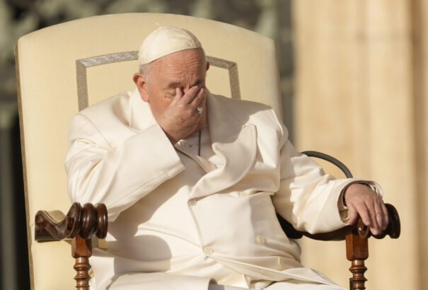 Ferenc pápa: Béke nélkül mindannyian vereséget szenvedünk
