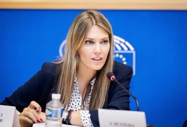 Egyre több részletre derül fény az Európai Parlament letartóztatott alelnökének ügyéről