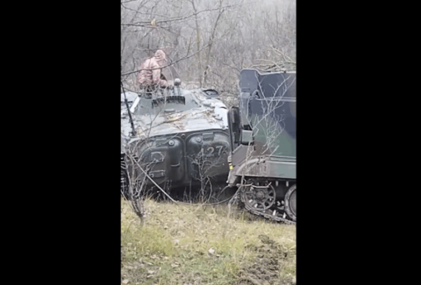 Német gyártmányú tüzérségi jármű került elő az ukrán fronton