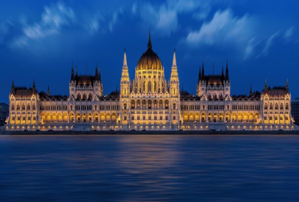 Európai Bizottság: A magyar jogállamisági reformok nem elegendőek az uniós források megítéléséhez