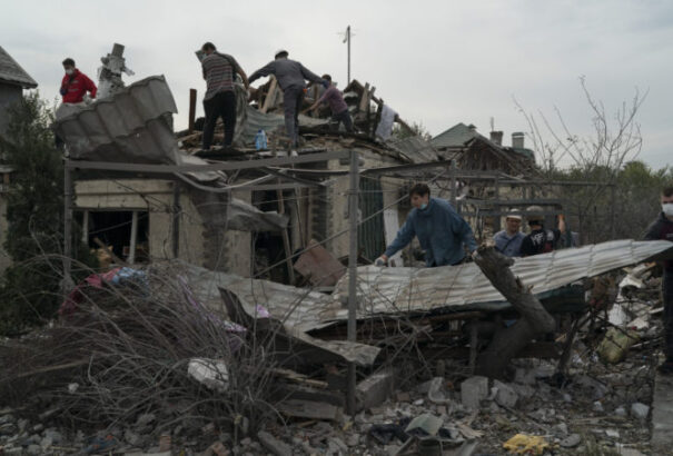 Szlovákia bekapcsolódik Ukrajna téliesítési tervébe – zoknikat, takarókat, paplanokat küldenek az ukránoknak